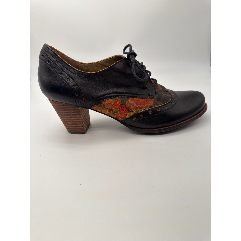 L'Artiste Spring Step Marivel Black Leather Floral Lace Up Oxford Heels Size 40